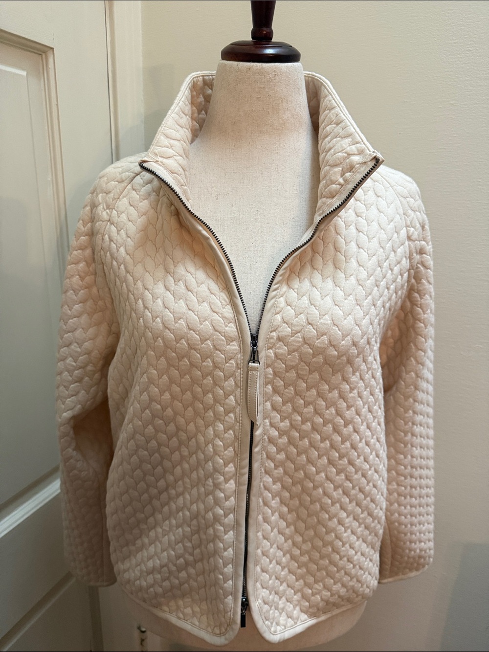 Lysse Quilted Zip-Front Bomber Jacket in Cream
